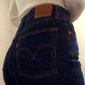 Brand New Levi's Ribcage Jeans